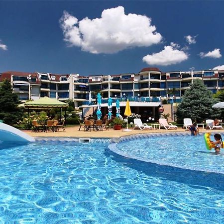 Riviera Complex 6 Hotel Sveti Vlas Bagian luar foto