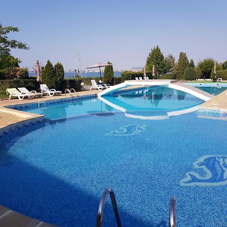 Riviera Complex 6 Hotel Sveti Vlas Bagian luar foto