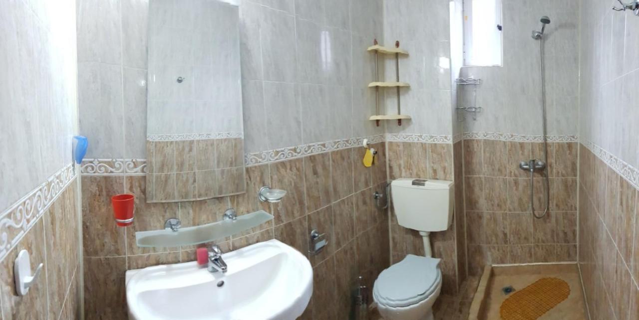 Riviera Complex 6 Hotel Sveti Vlas Bagian luar foto
