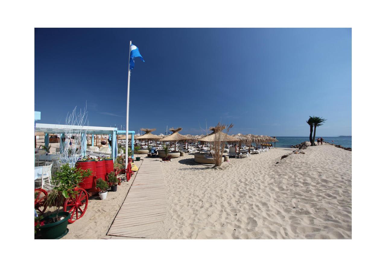 Riviera Complex 6 Hotel Sveti Vlas Bagian luar foto
