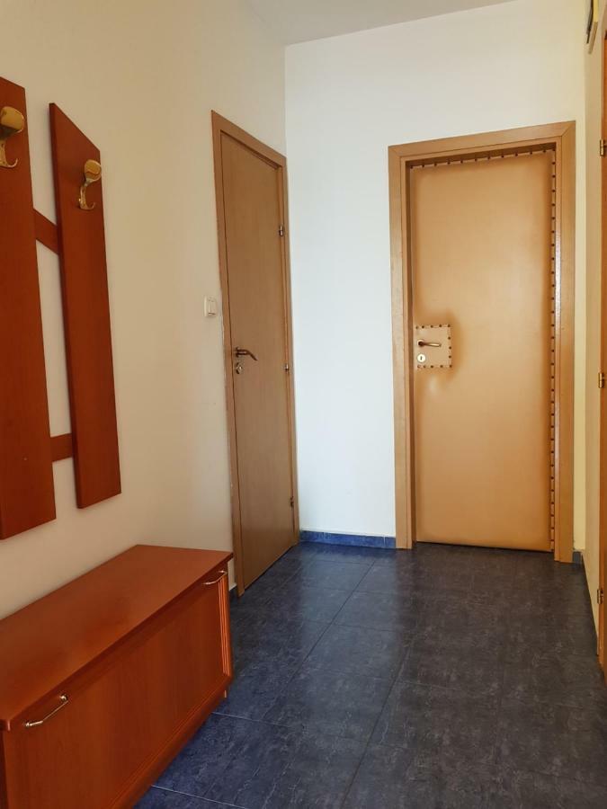 Riviera Complex 6 Hotel Sveti Vlas Bagian luar foto
