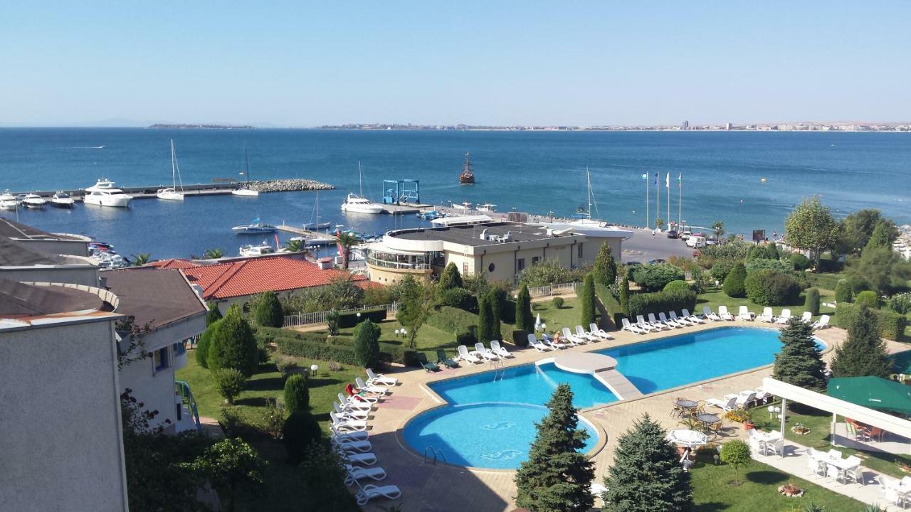 Riviera Complex 6 Hotel Sveti Vlas Bagian luar foto